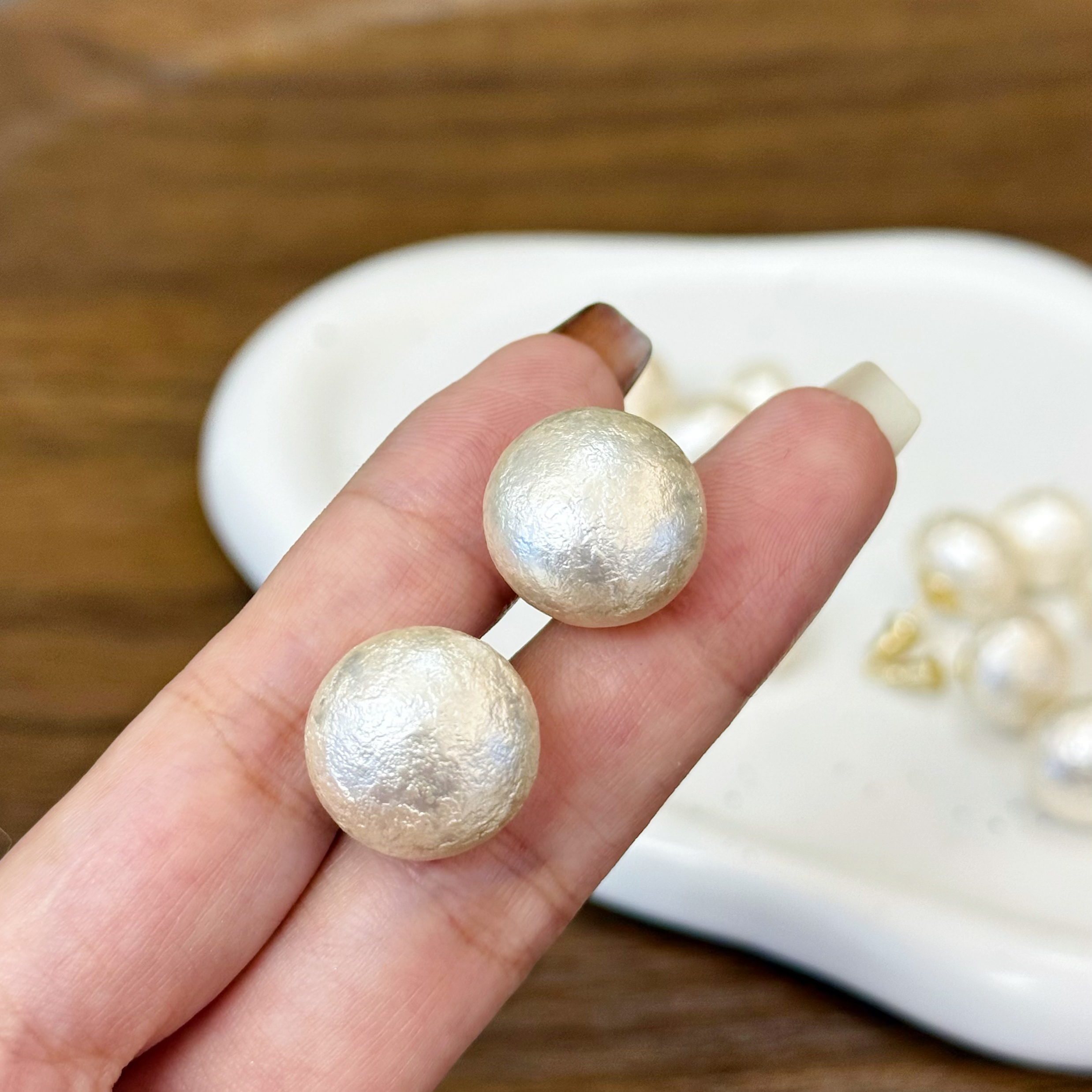 925银仿珍珠耳饰 法式高级感气质百搭耳饰扁圆馒头珠珠耳钉女