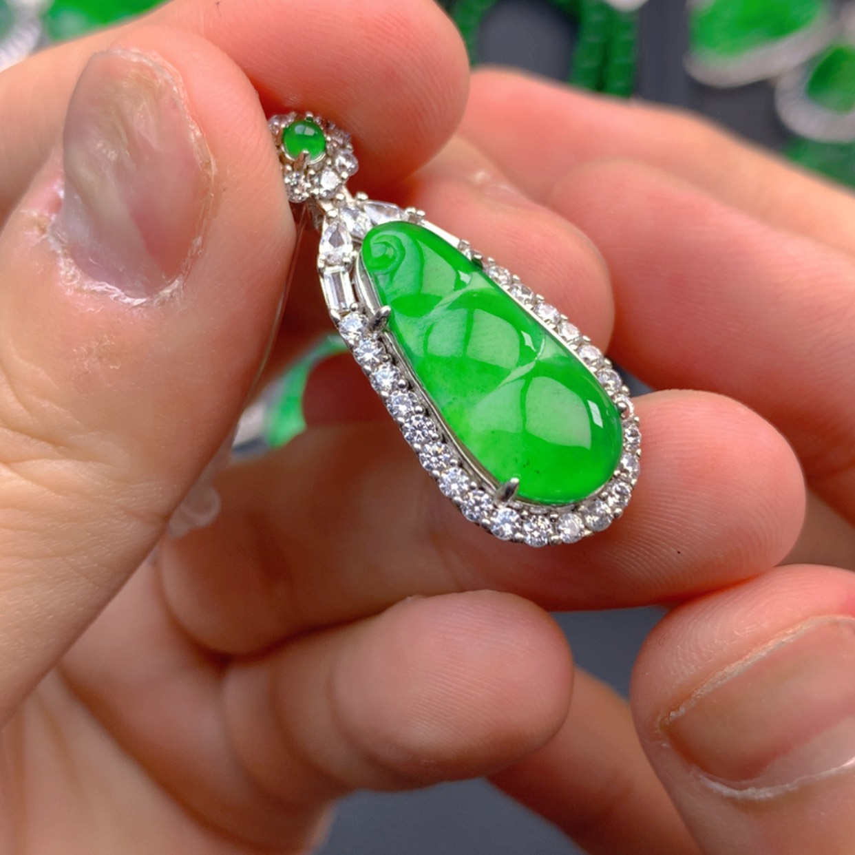 【闪购商品】翡翠颈饰银S925镶嵌1111111