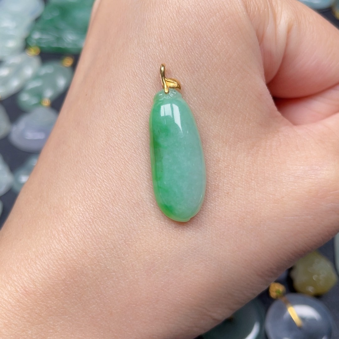 翡翠颈饰18K金镶嵌翡翠