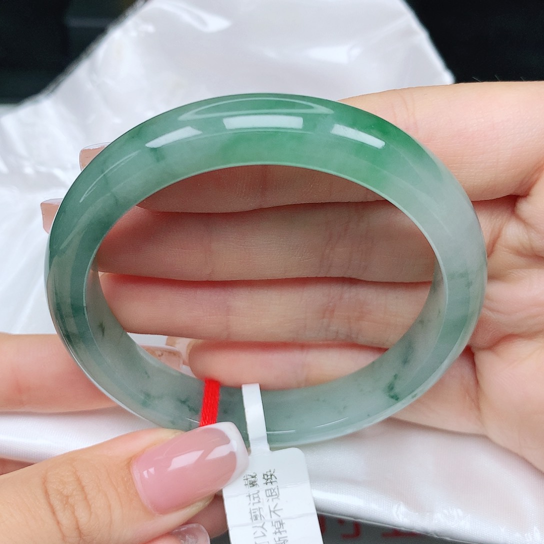 未镶嵌手镯翡翠55圈