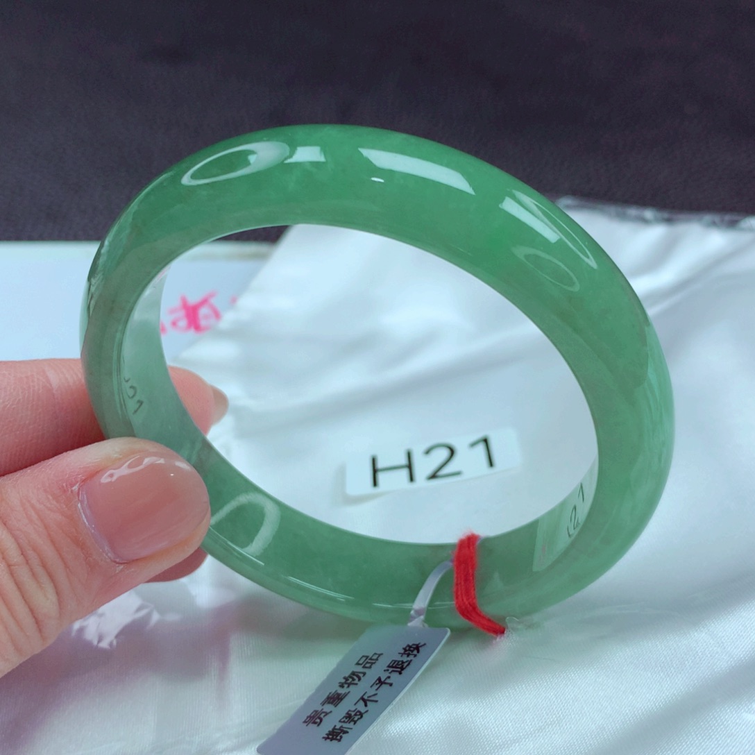 翡翠手镯未镶嵌手镯88