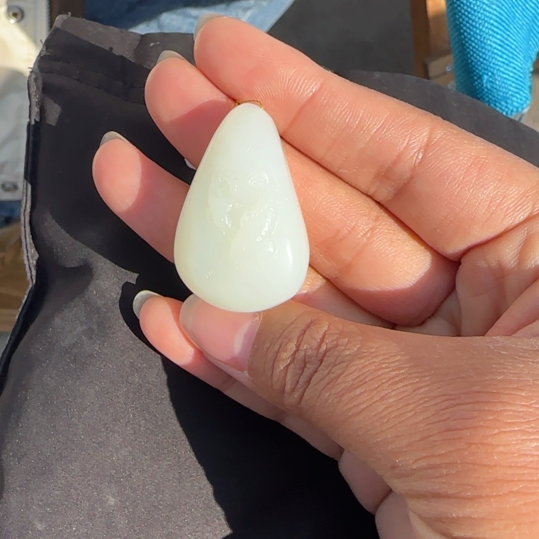 和田玉颈饰未镶嵌