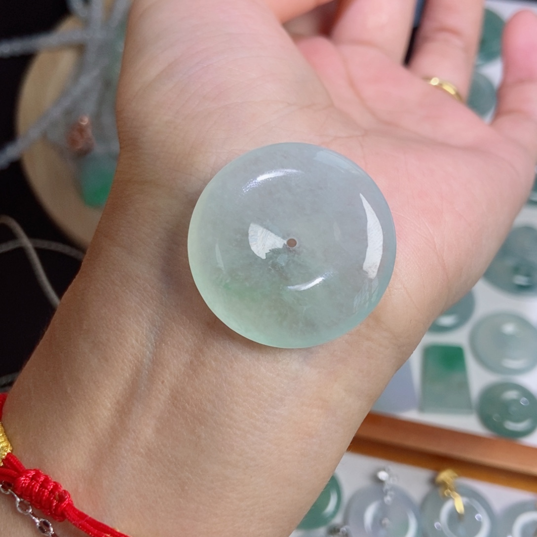 ****️翡翠未镶嵌颈饰翡翠