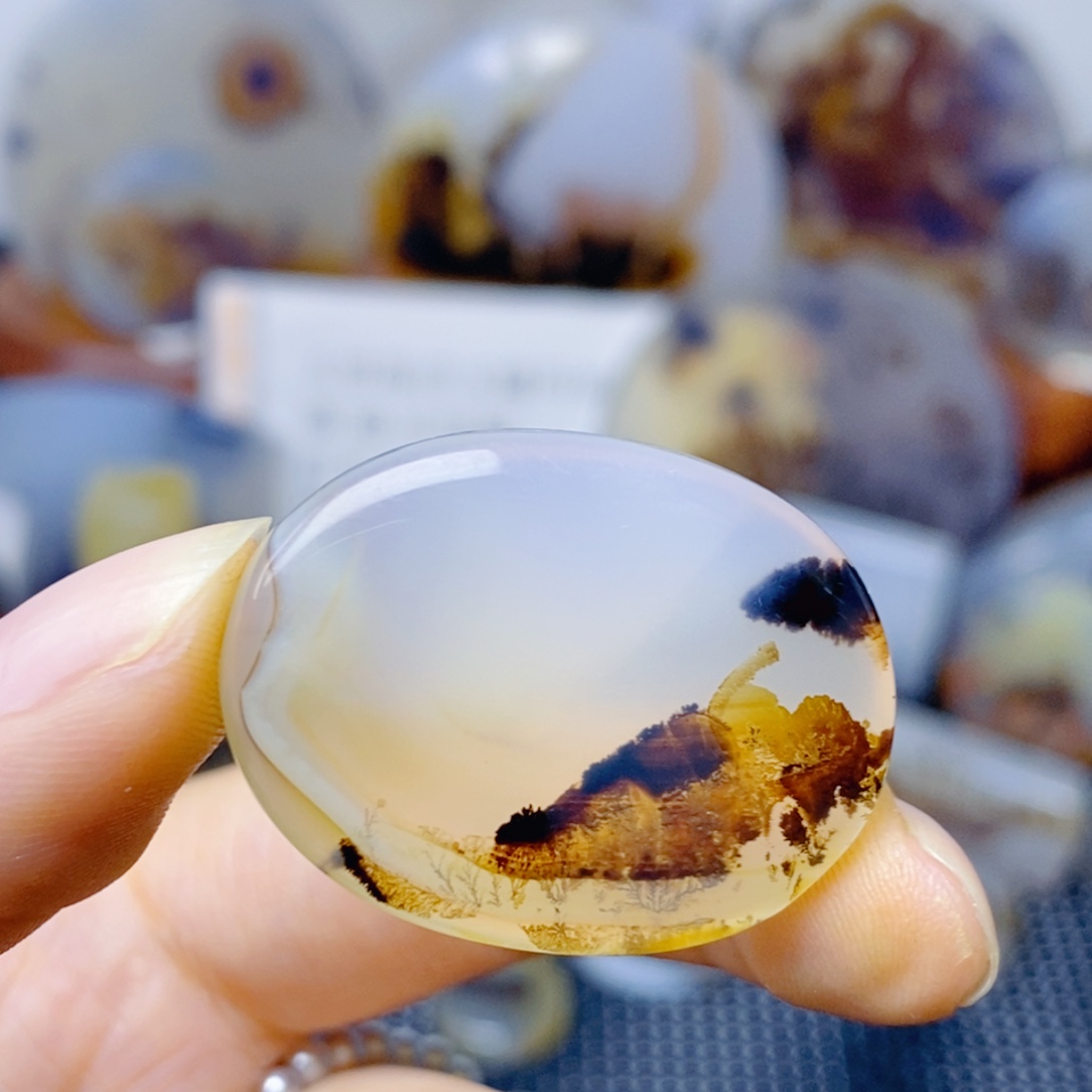 玛瑙/玉髓未镶嵌珠宝奇石