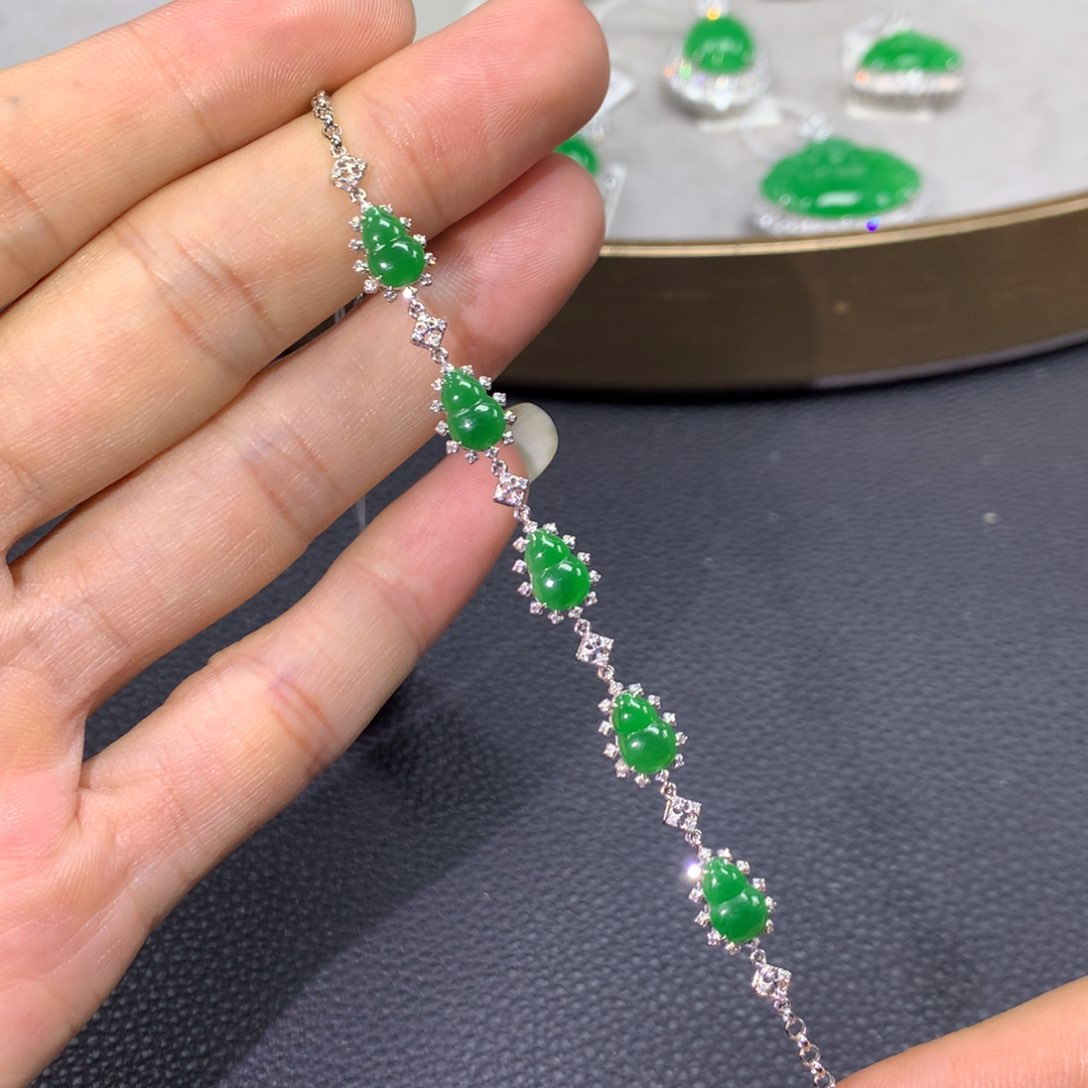 18K金镶嵌手链翡翠翡翠