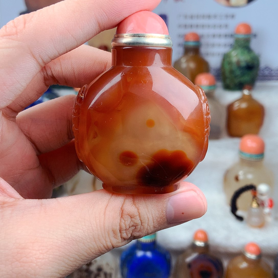 （三周年）天然黄码瑙鼻烟壶