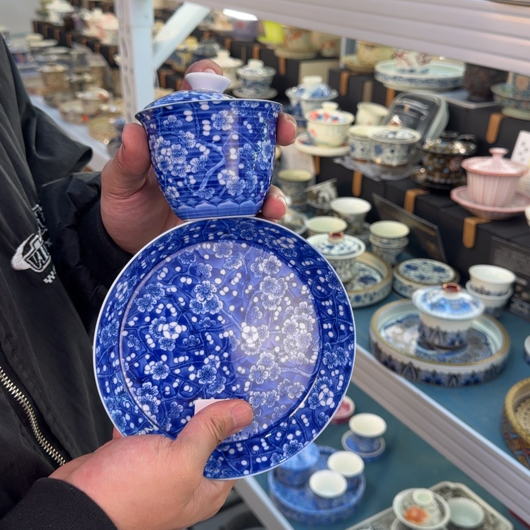 盖碗很好看很精致