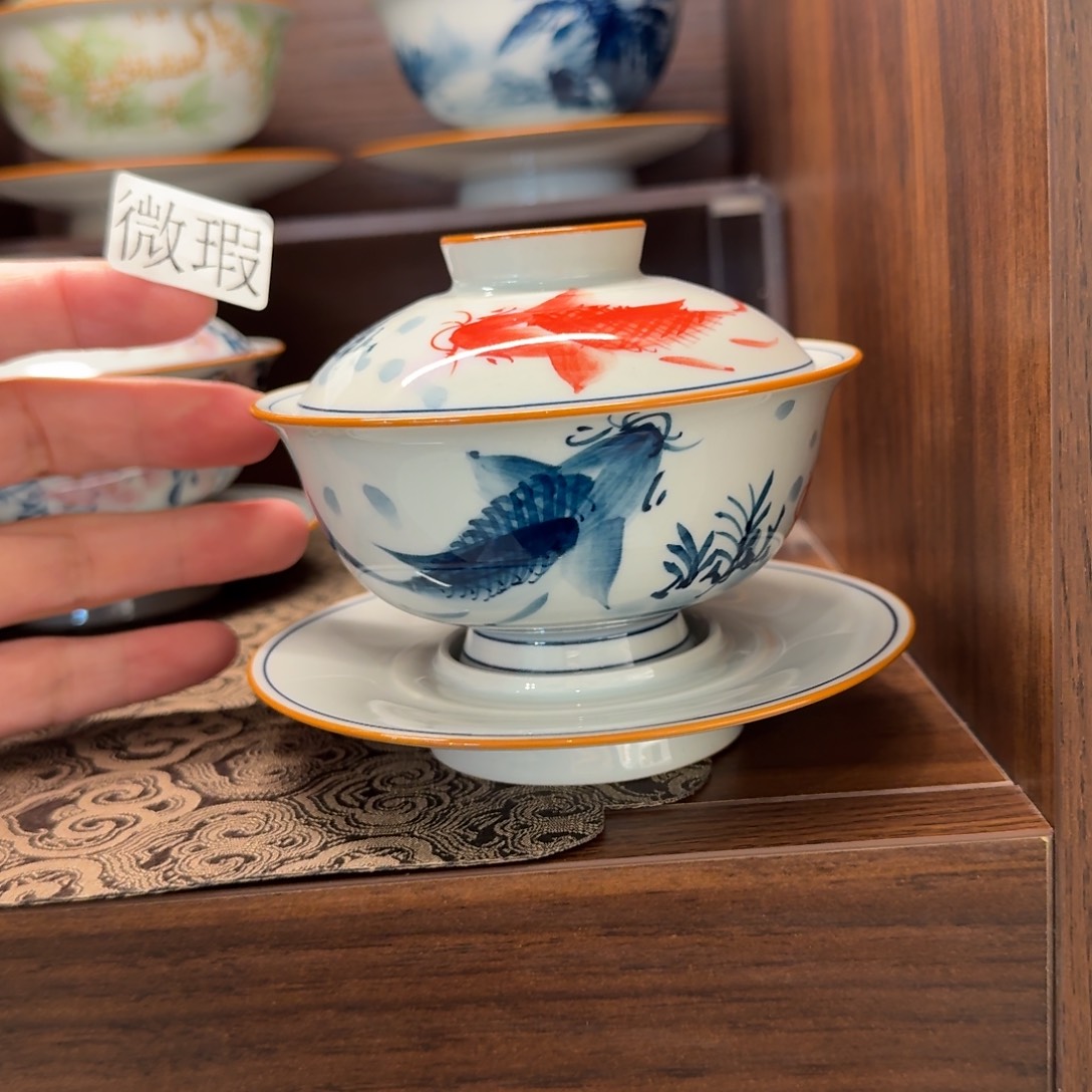 釉下手绘茶具微瑕