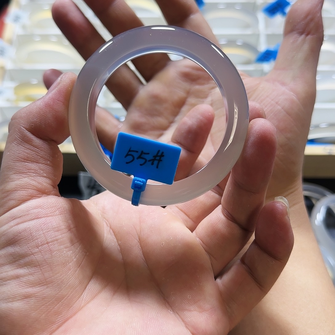 玛瑙/玉髓手镯未镶嵌m**o