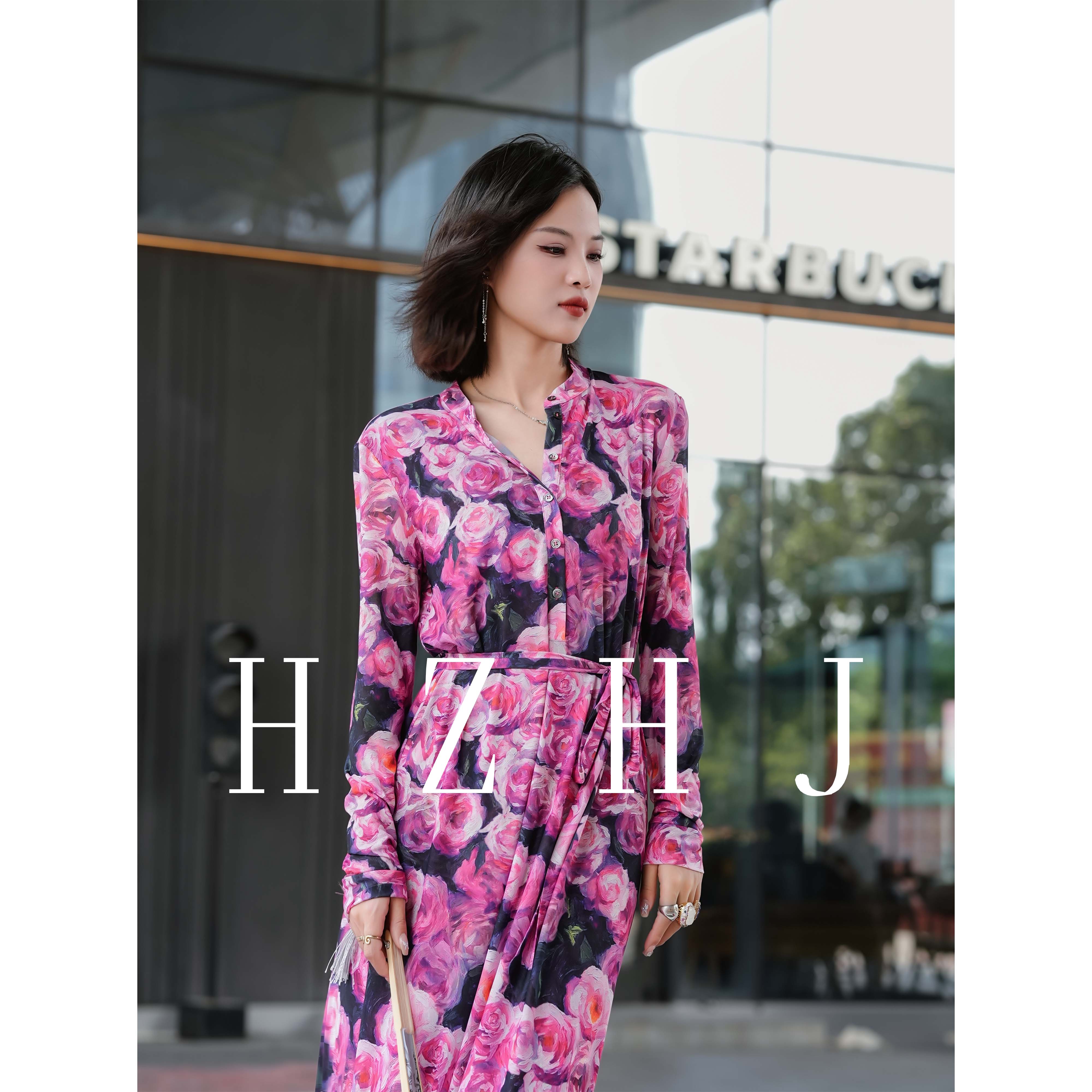 HZHJ新款原创设计 玫瑰仙境  连衣裙长袖轻奢贵族秀款短款466