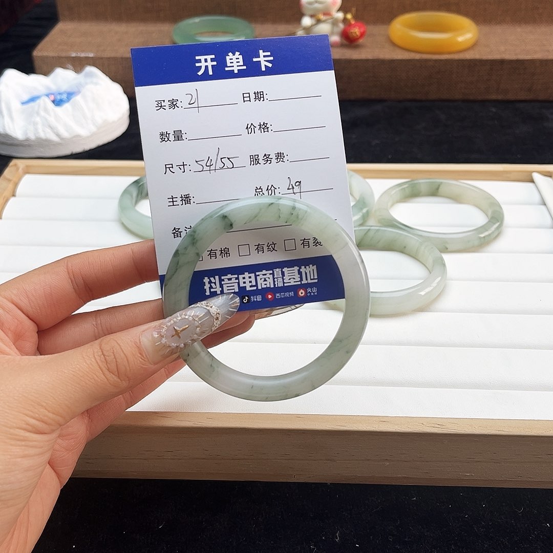 未镶嵌手镯石英质玉h21
