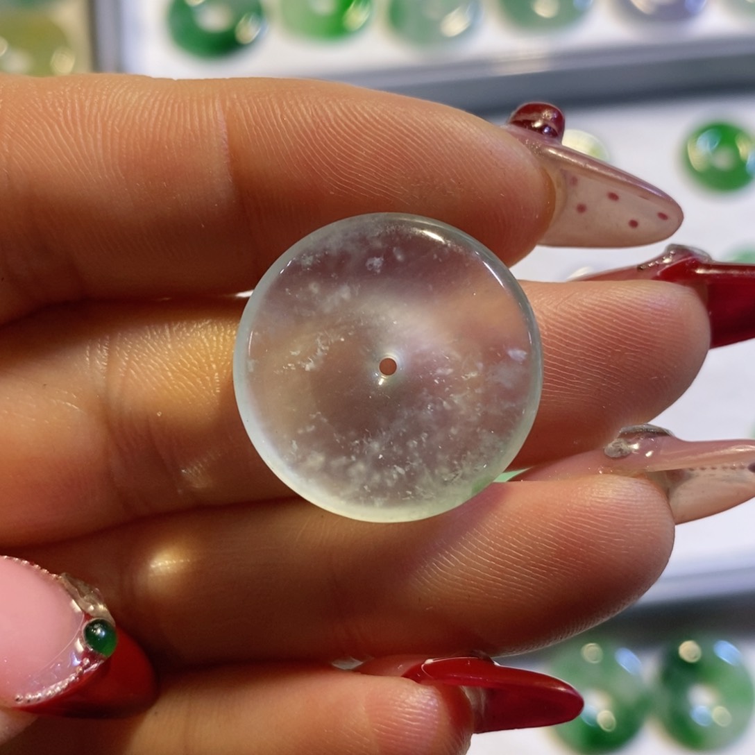 翡翠颈饰未镶嵌翡翠吊坠