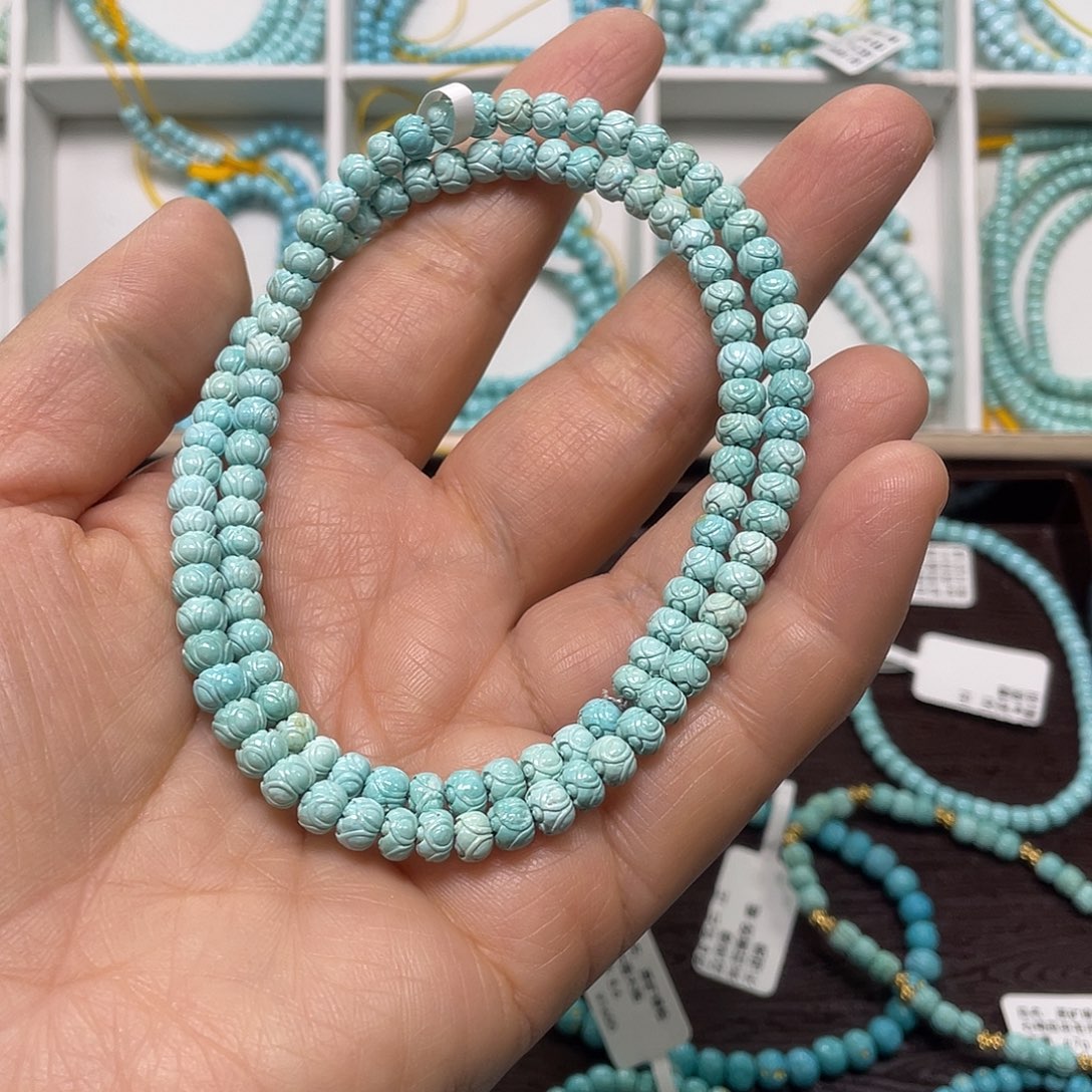 超***透绿松石未镶嵌珠宝奇石