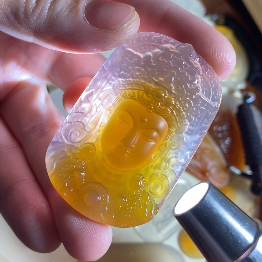 玛瑙/玉髓未镶嵌颈饰冰咖玛瑙渡母观音