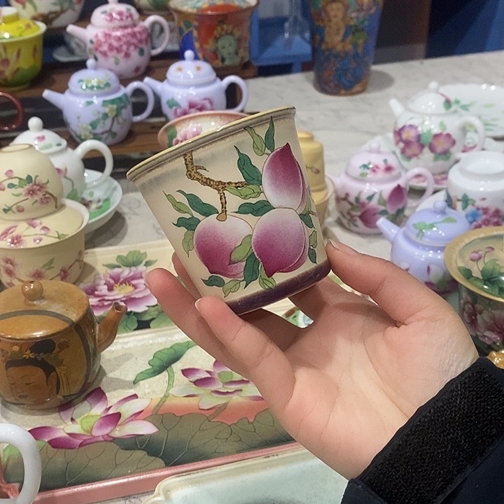 纯手工手绘制作杯桃子