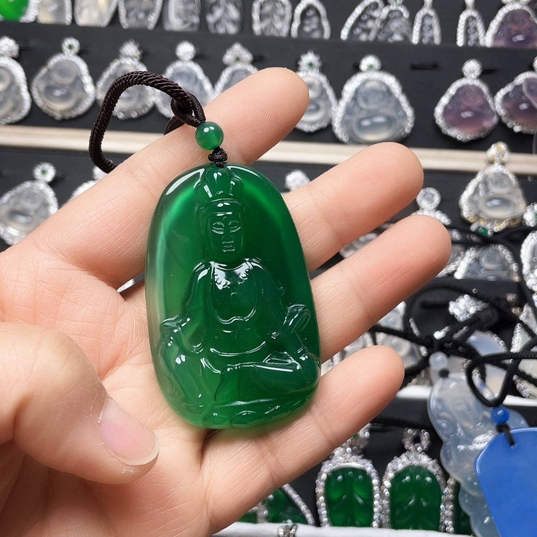 玛瑙/玉髓颈饰未镶嵌新****?