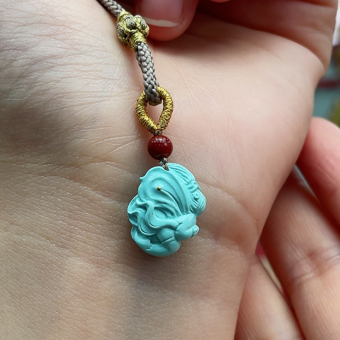 绿松石颈饰未镶嵌