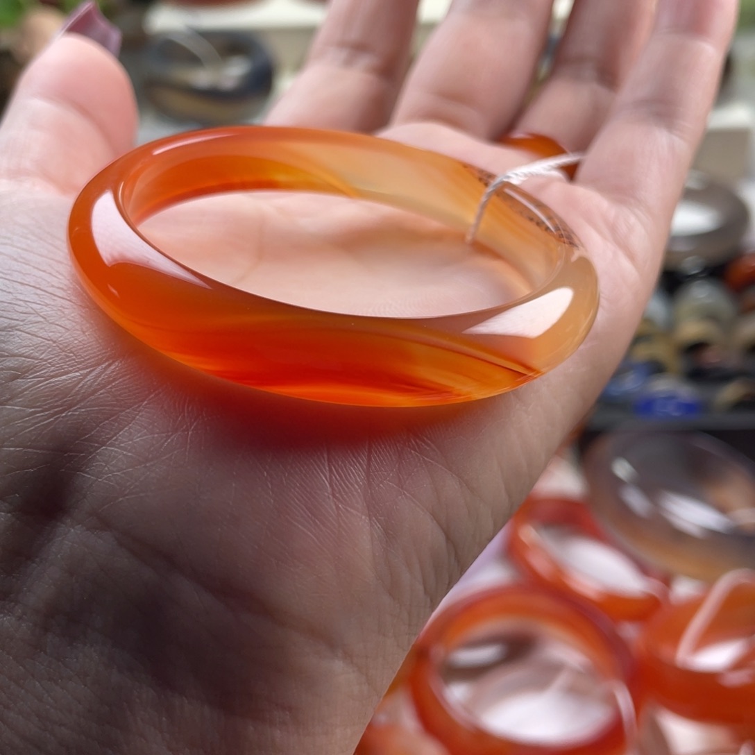 玛瑙/玉髓手镯未镶嵌