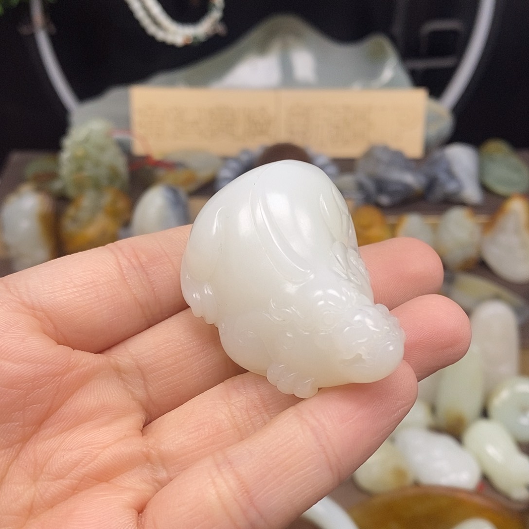 和田玉颈饰未镶嵌55