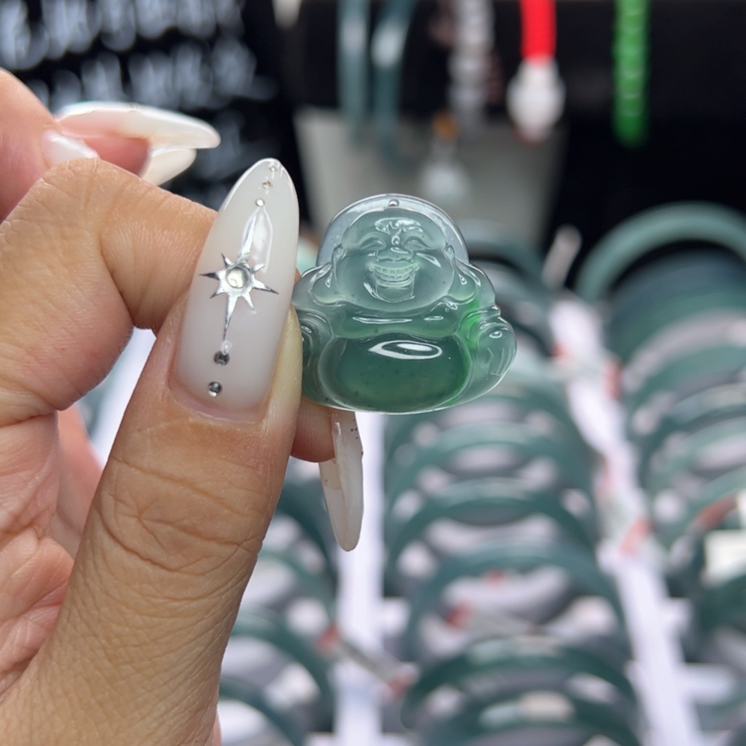 翡翠手镯未镶嵌佛公翡翠