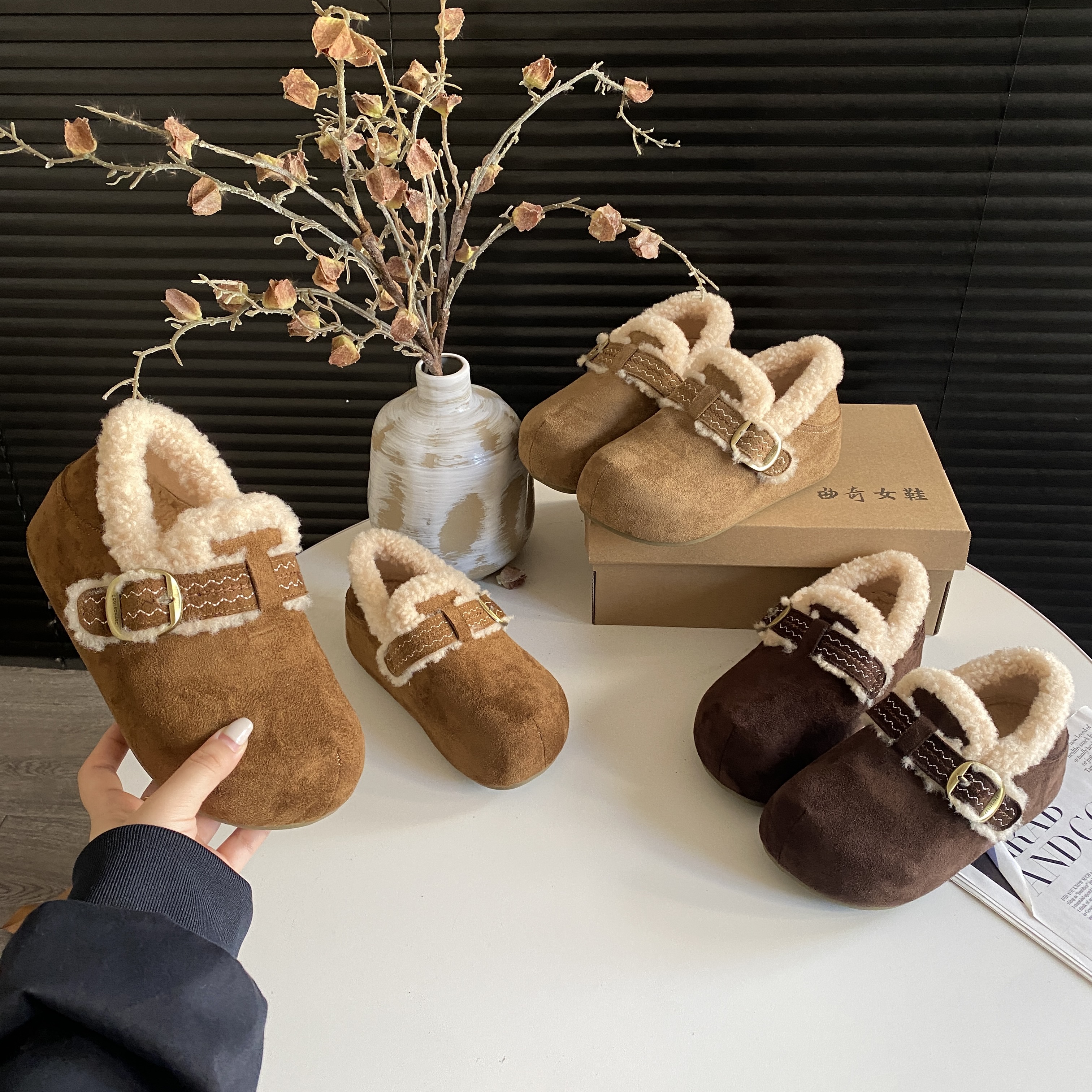 冬季厚底勃肯鞋经典刺绣女休闲加绒2025新款增高百搭外穿棉鞋保暖