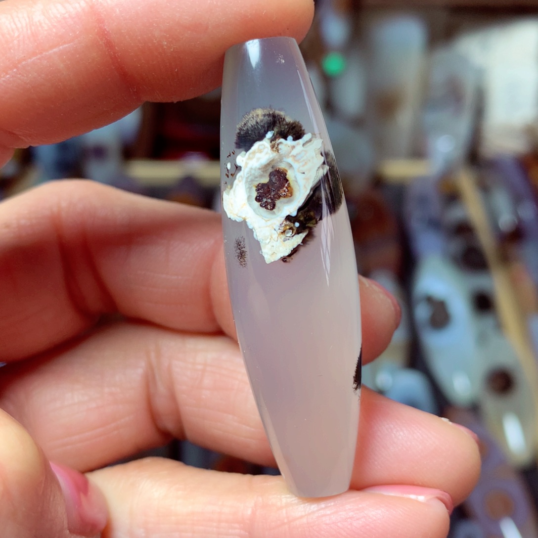 玛瑙/玉髓颈饰未镶嵌