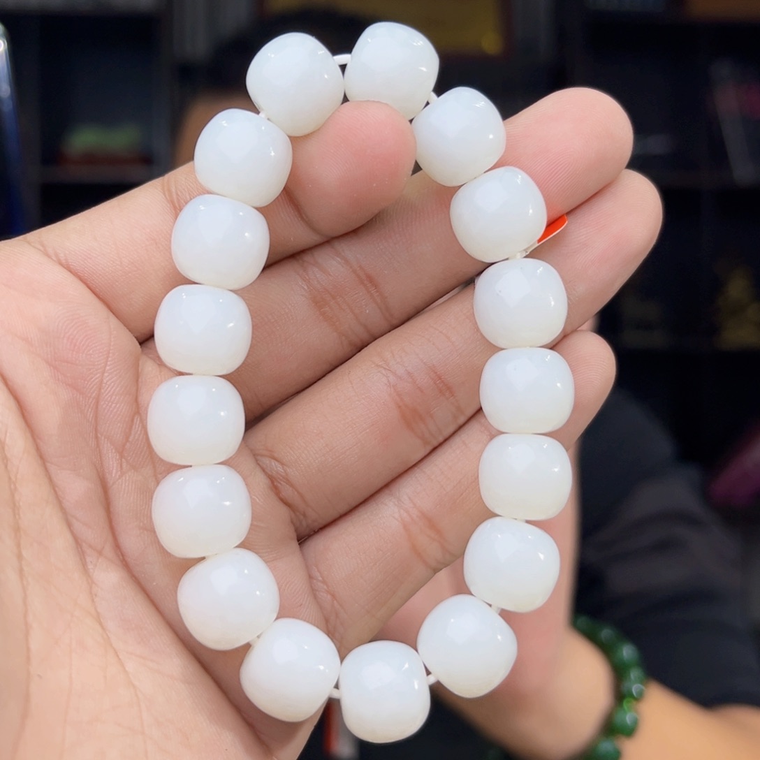 和田玉未镶嵌手串天然和田玉新疆且末米达卡13老型