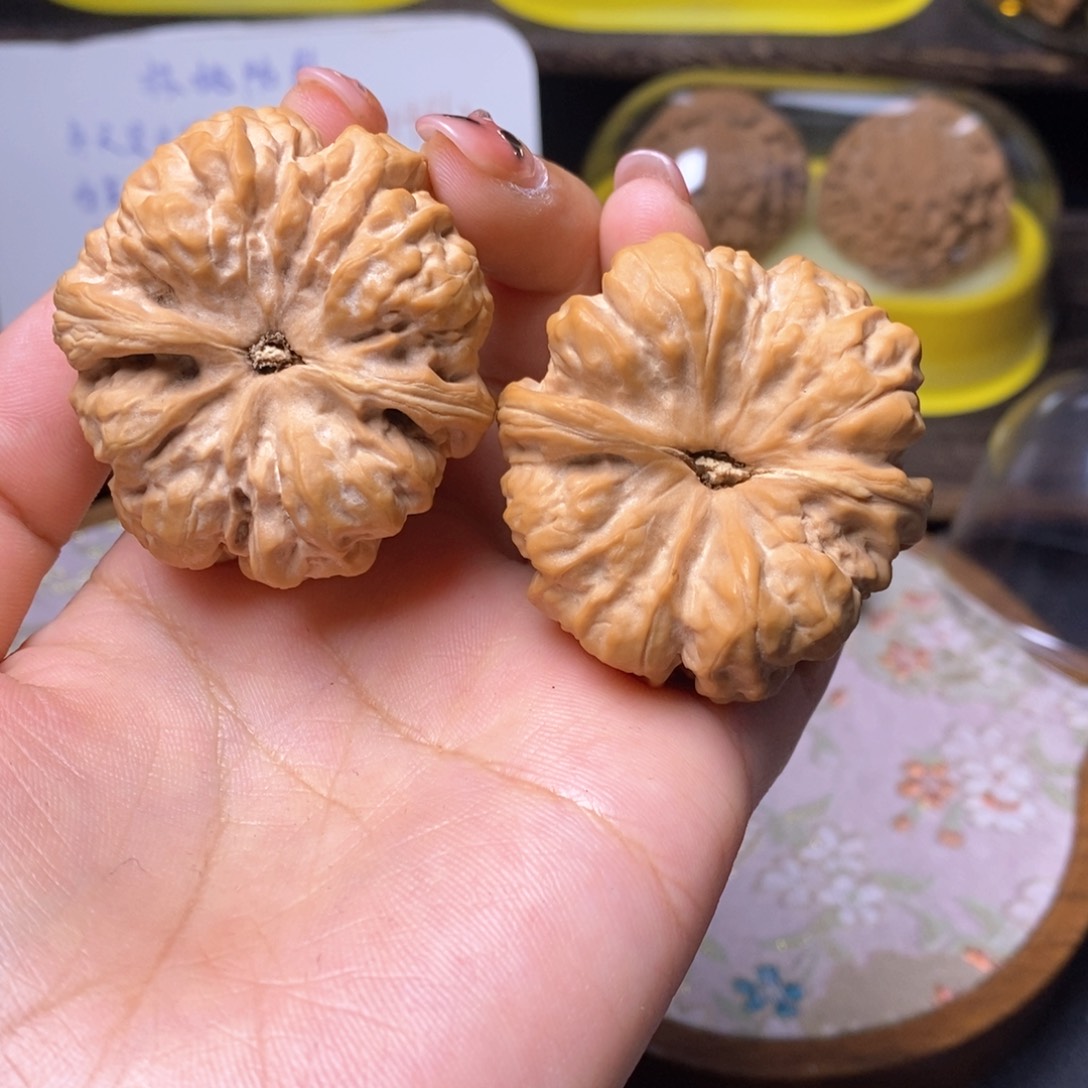 文玩核桃把件往***！蛤蟆头42