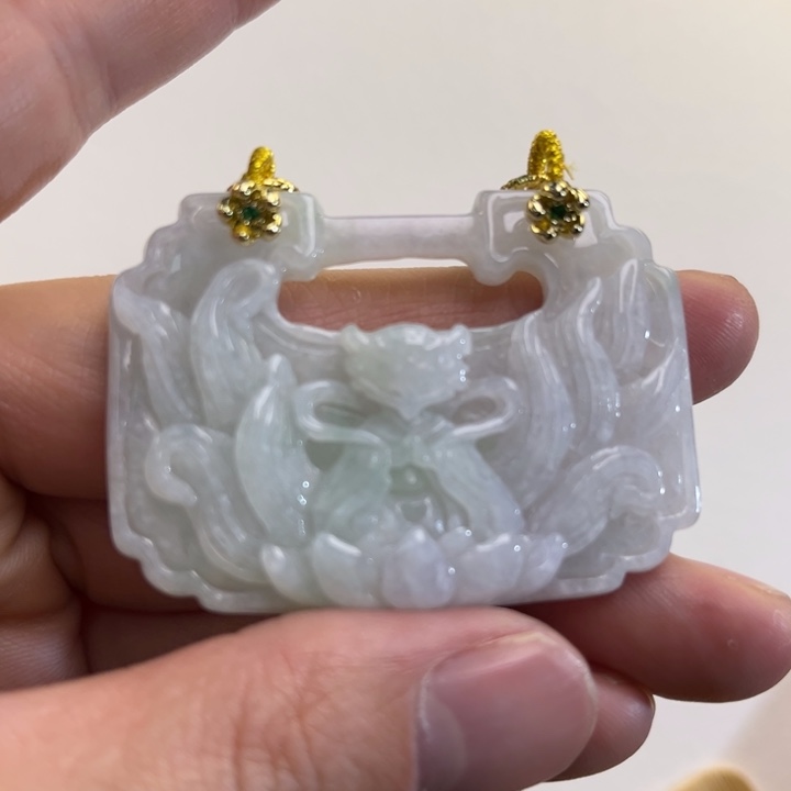 翡翠吊坠(赠链)未镶嵌代编织