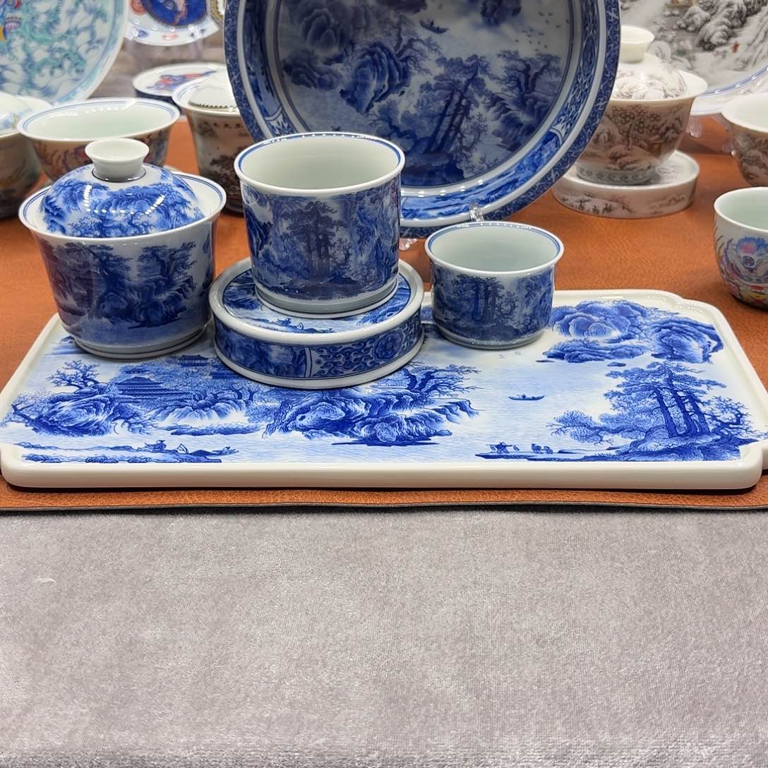 景德镇陶瓷学院副院长兼美术