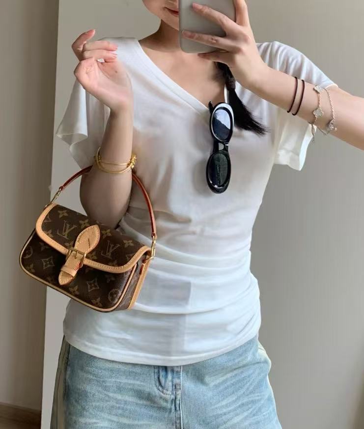 99新 LV LouisVuitton/路易威登法棍nano单肩腋下包包如意