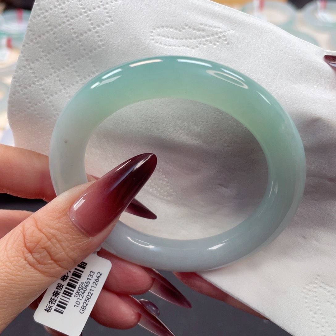 未镶嵌手镯翡翠6号52半山水湖水绿圆条福利