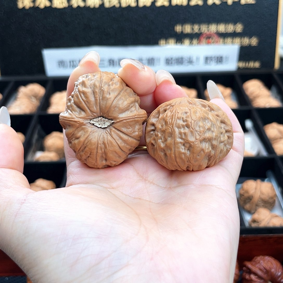 把件文玩核桃38南瓜全品石膏底大眼睛近正肩3809