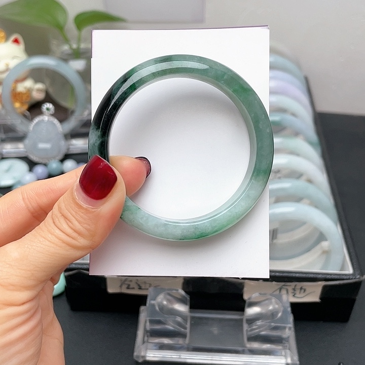 翡翠手镯未镶嵌49.5正圈