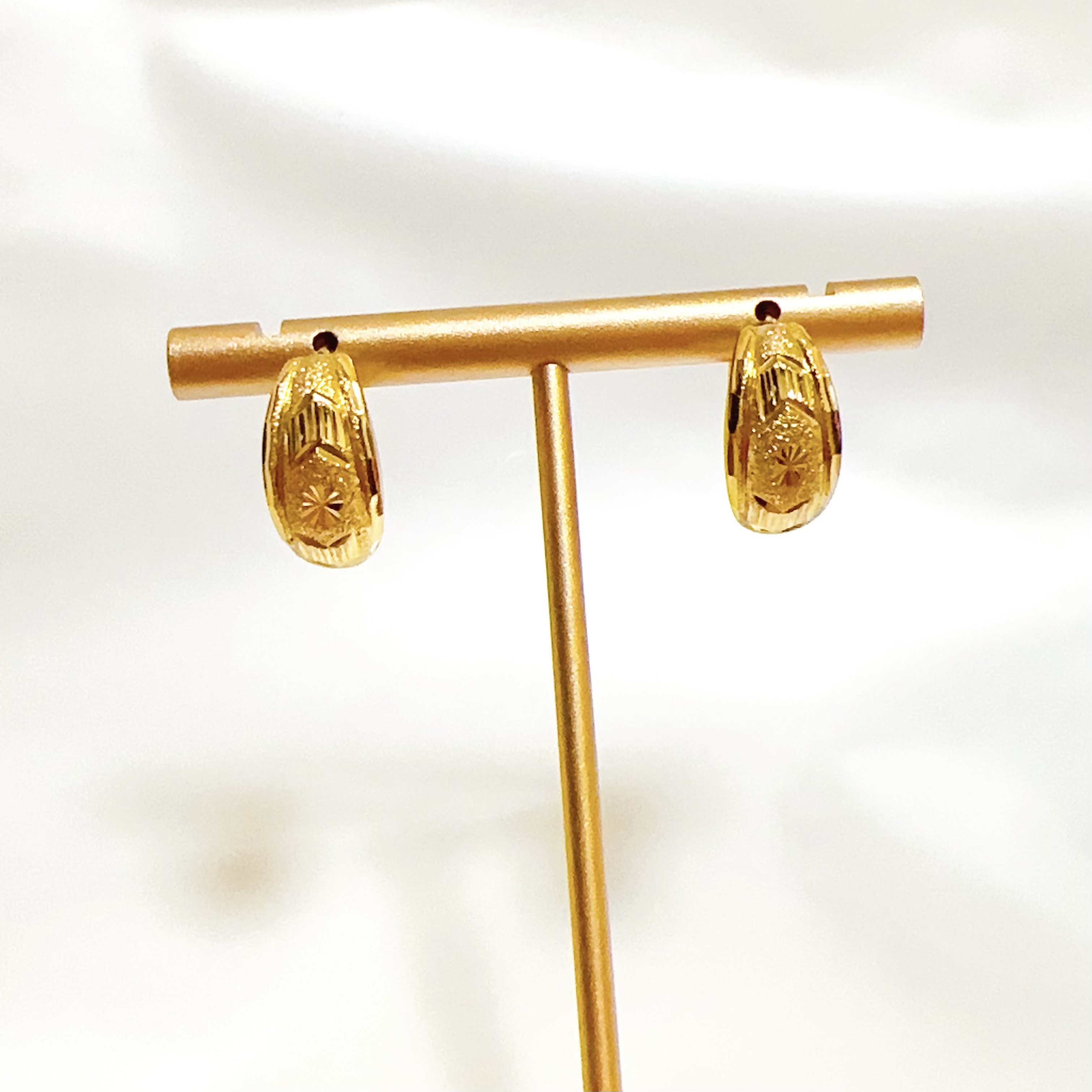 钛钢耳饰 【新款宝藏文创】车花满天星宽边1.7cm耳扣 百搭轻奢气质