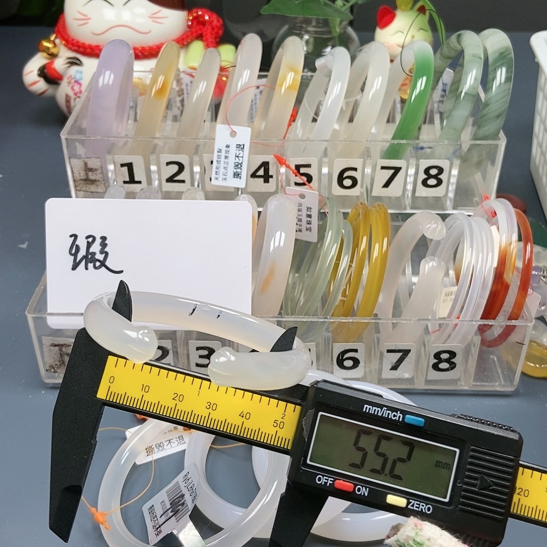 玛瑙/玉髓手镯未镶嵌49