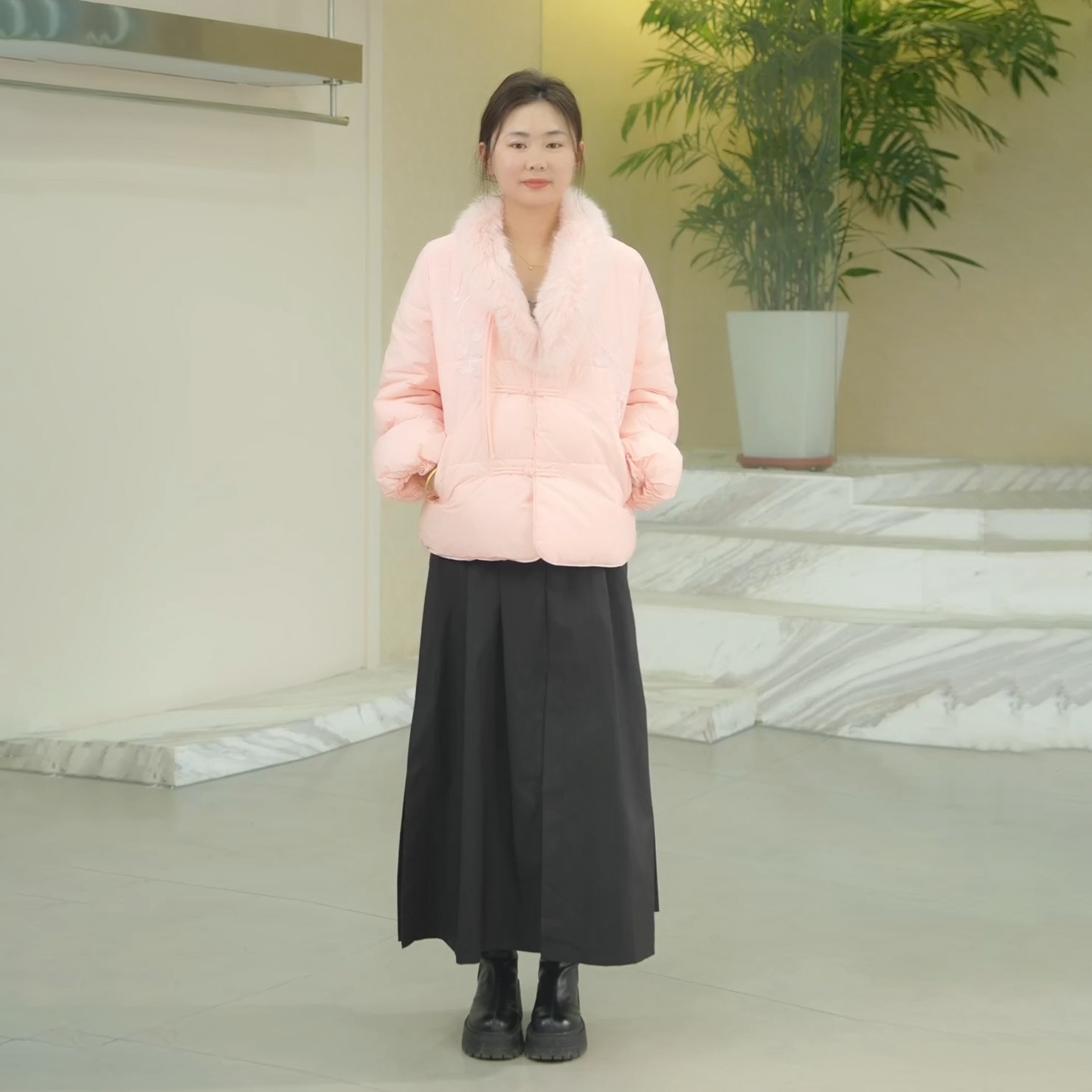 【初南推荐】冬季新款时尚气质甜美国风毛毛领棉服减龄外套女款