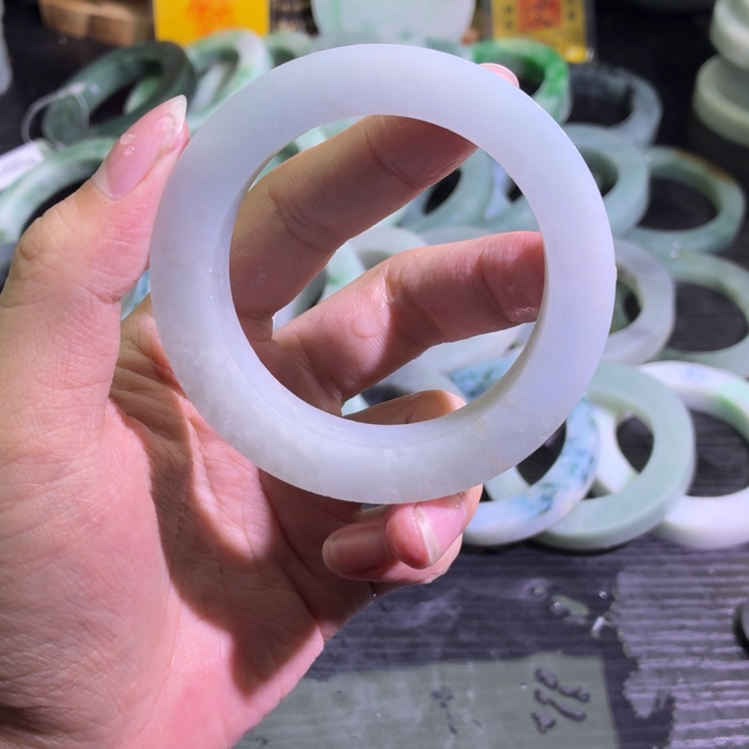 定制翡翠未镶嵌天然翡翠A货毛胚手镯定制