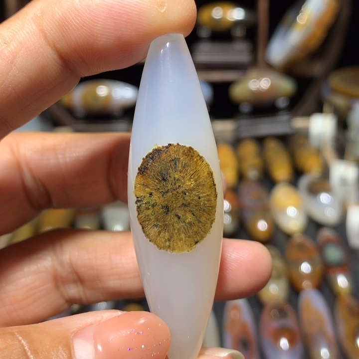 玛瑙/玉髓颈饰未镶嵌