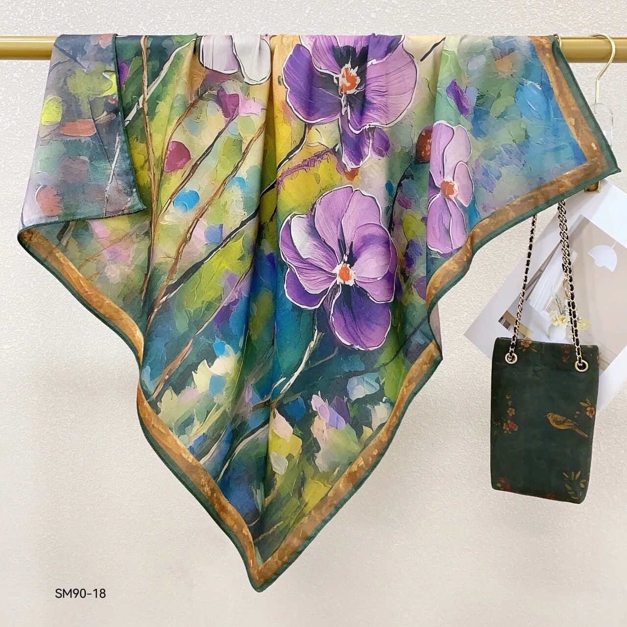 【B173】紫花如梦 丝毛方巾 围巾85*85左右