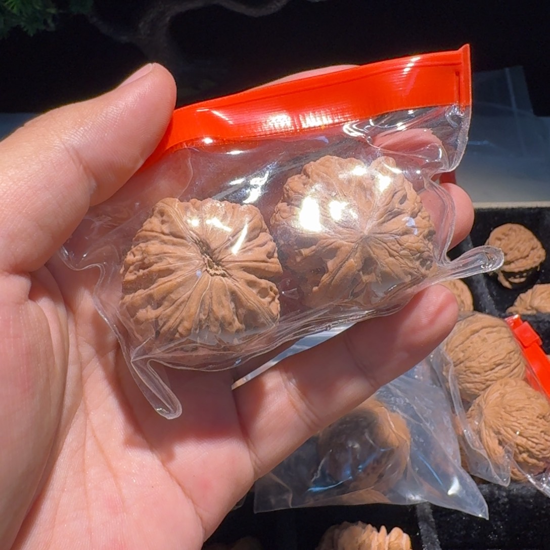 猪***猪吊坠文玩核桃铁锤