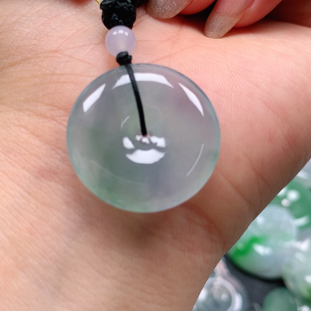 翡翠颈饰未镶嵌天然翡翠