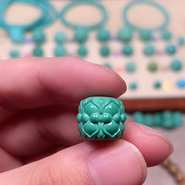 云见家匠心手工雕刻配饰，尺寸15