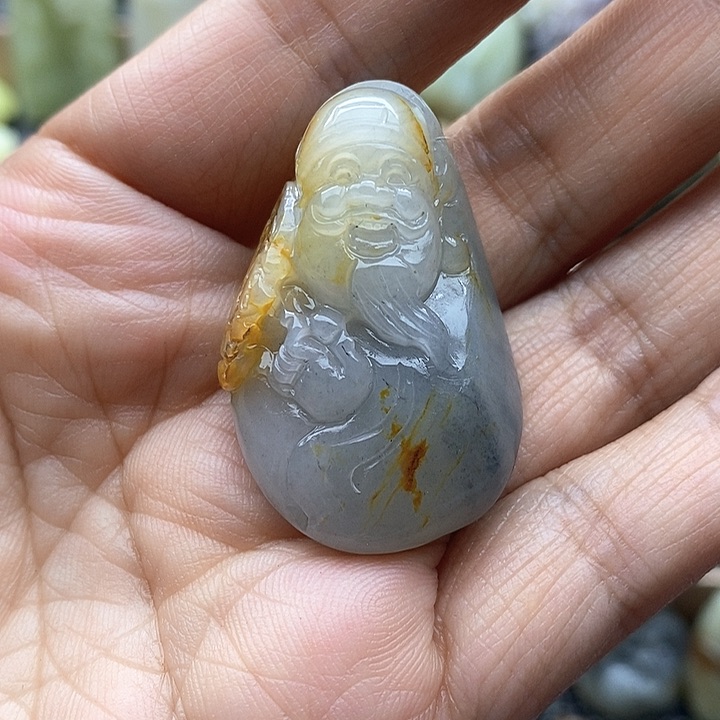 颈饰未镶嵌和田玉（糖玉）