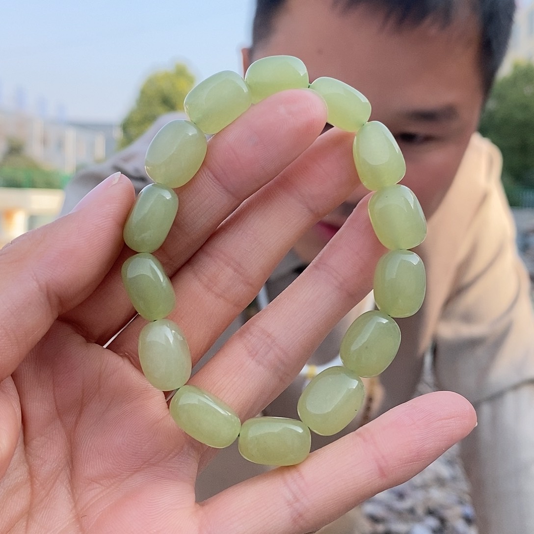 颈饰未镶嵌和田玉随型手串