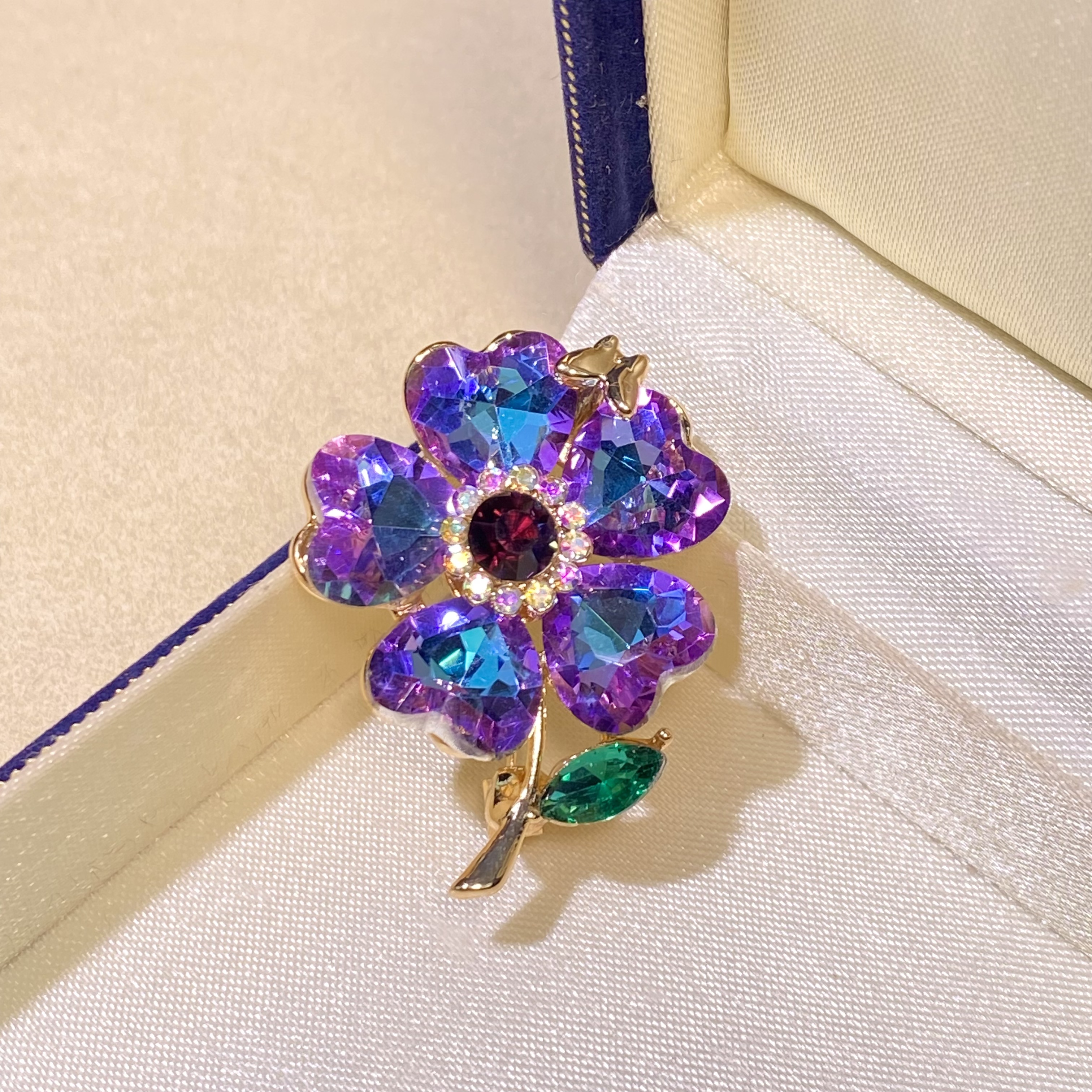  【五叶花】轻奢时尚百搭精致简约优雅彩色春夏新款2011