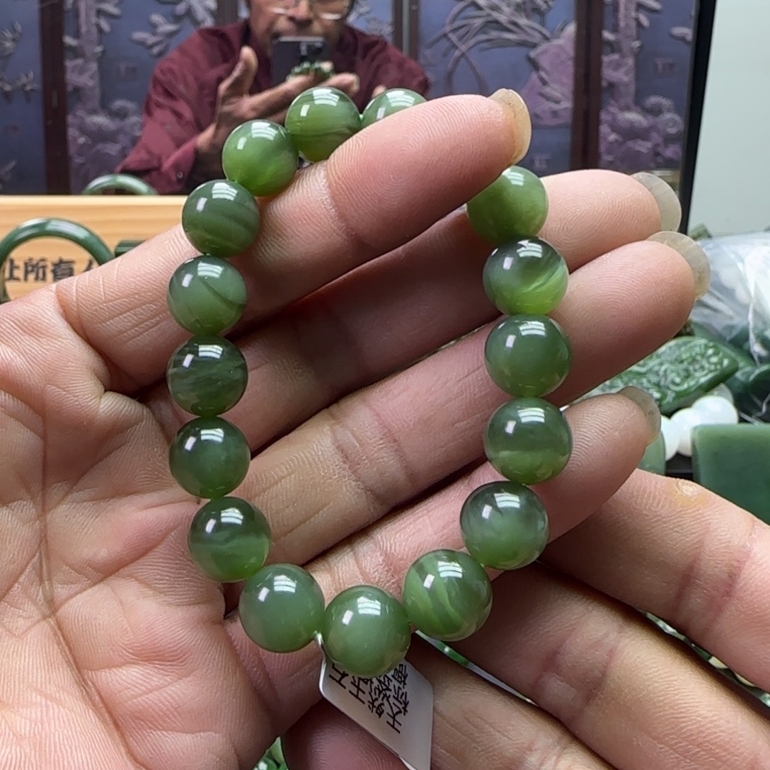 和田玉未镶嵌珠宝奇石