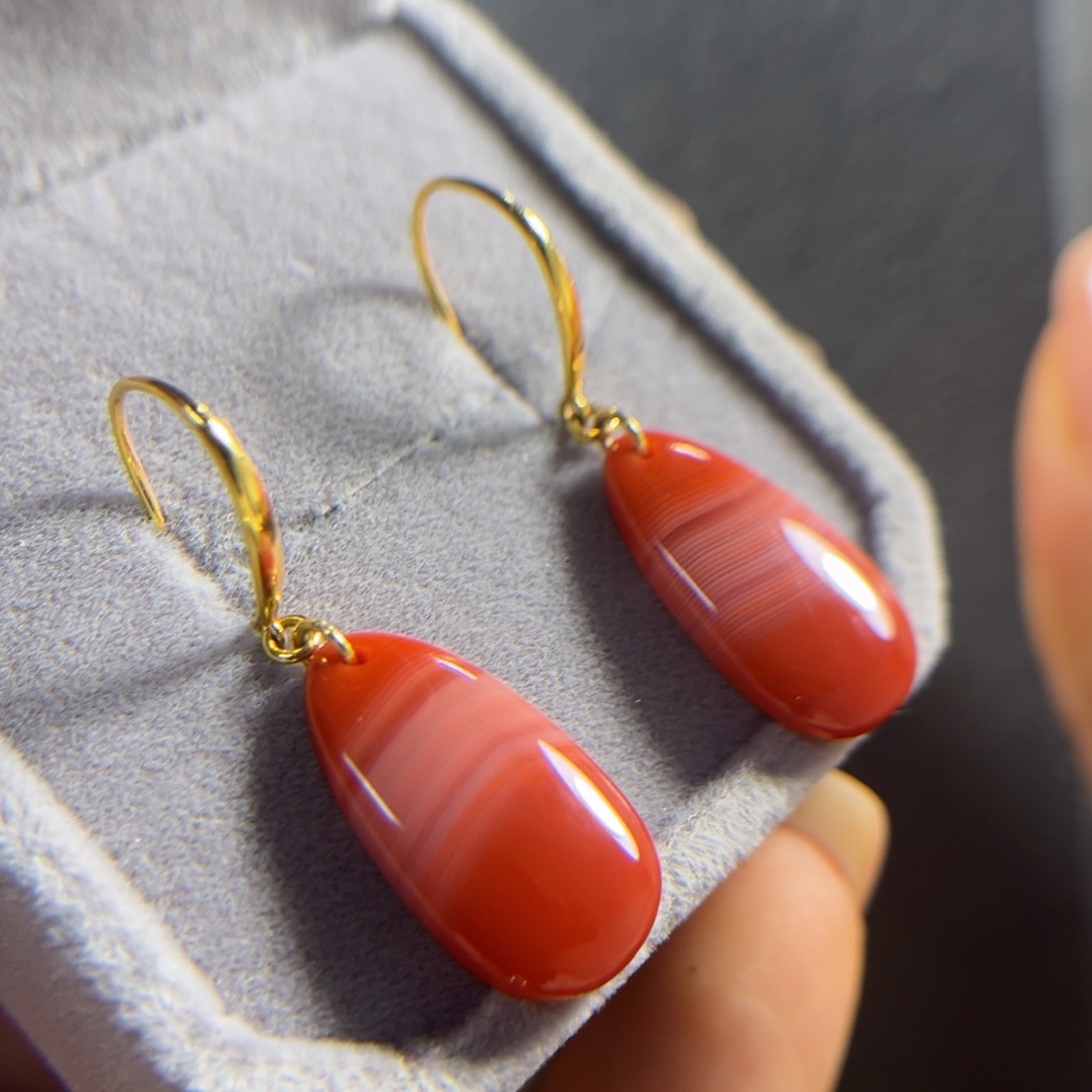 南红玛瑙耳沟18K金镶嵌