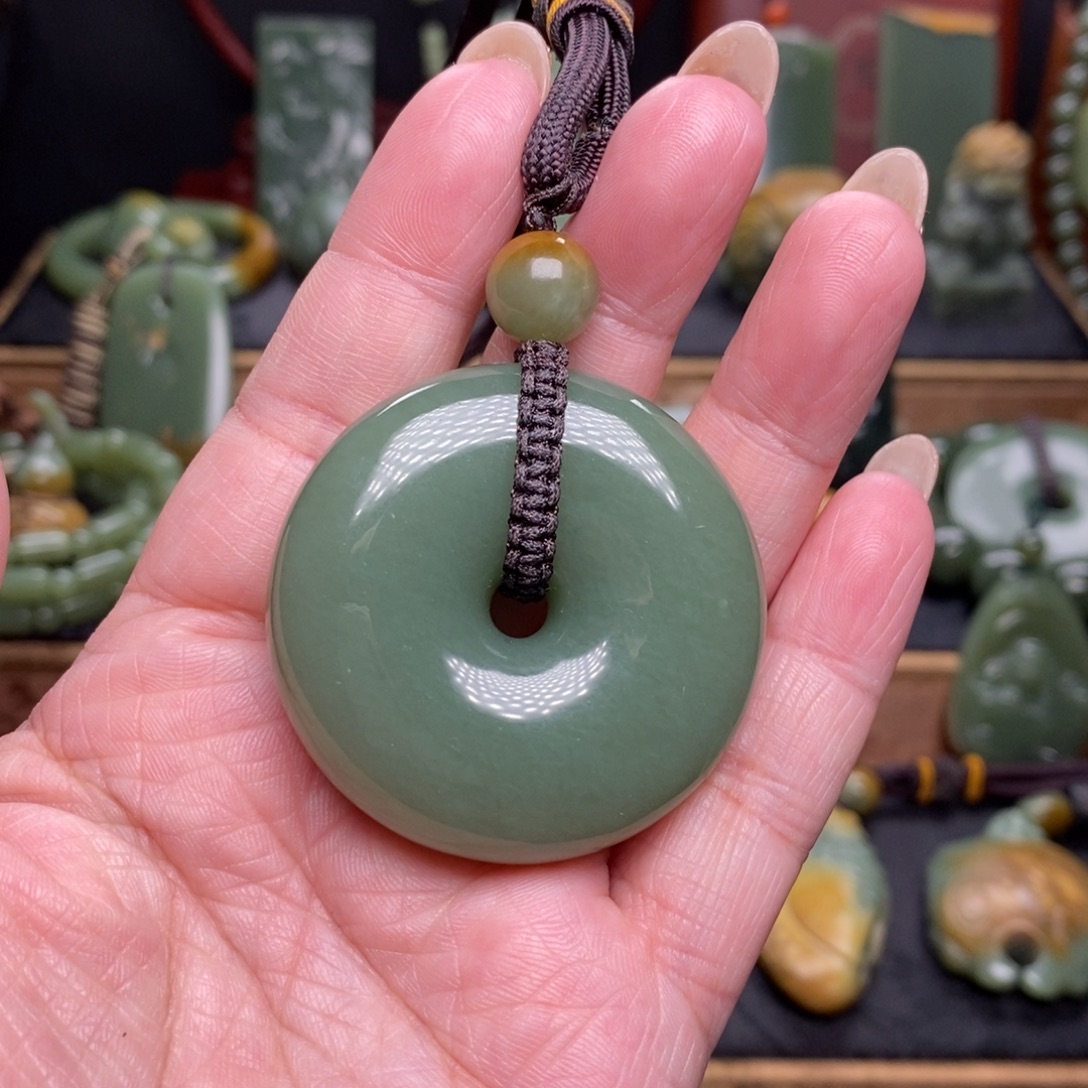 岫岩老玉（透闪石质玉）未镶嵌挂件