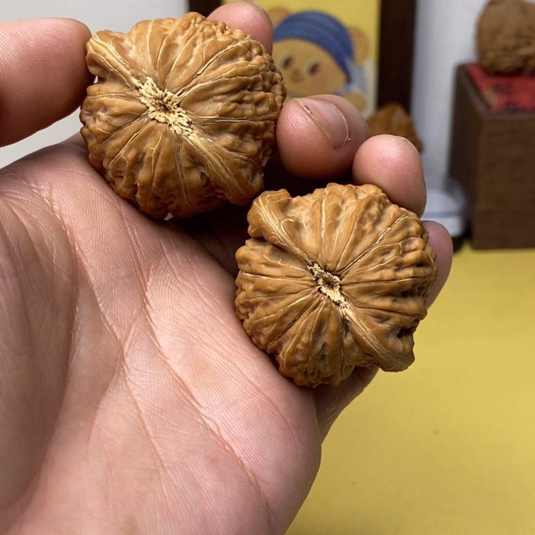 哼***我文玩核桃把件40➕铁锤